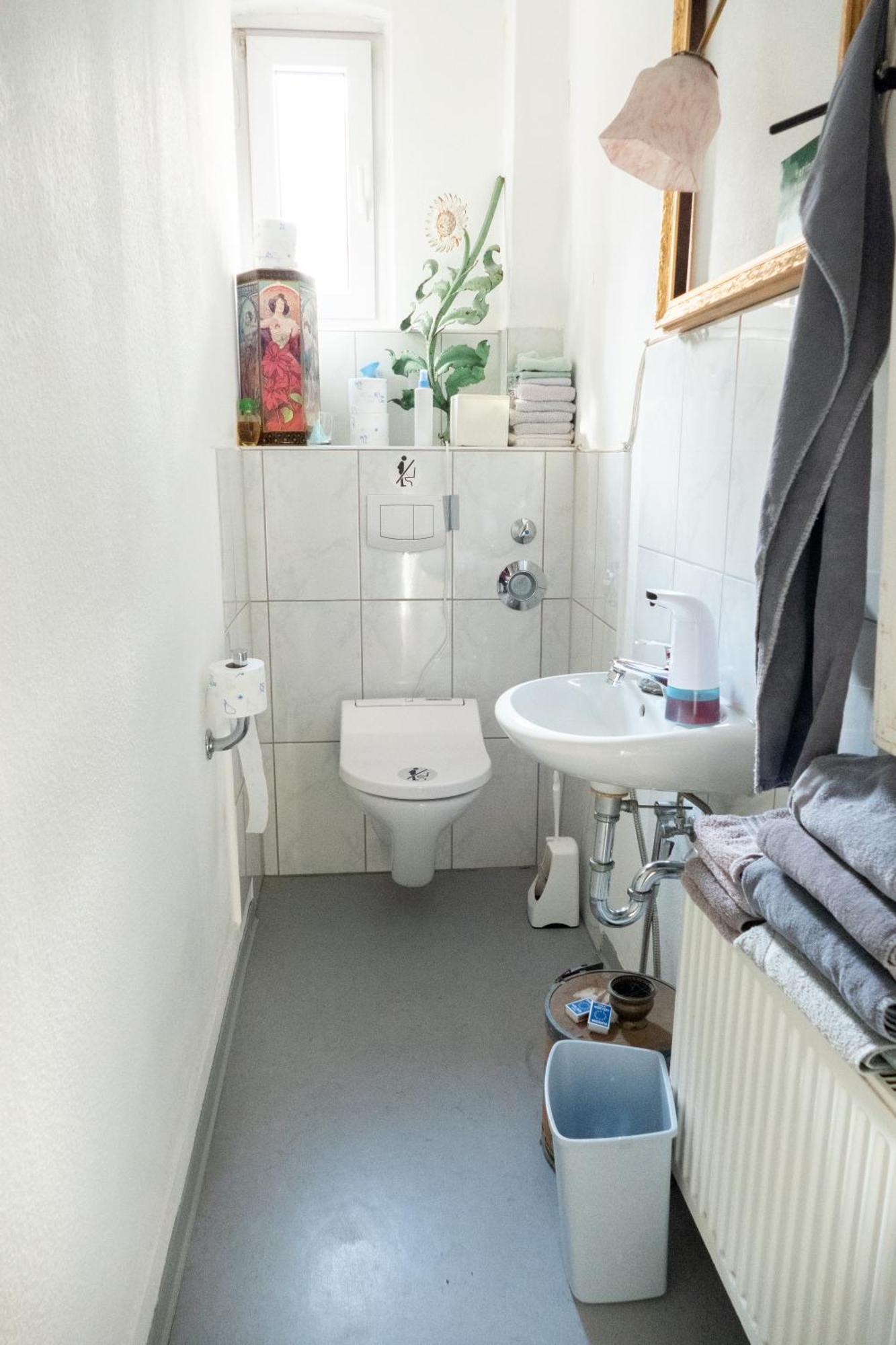 Zimmer In Kuenstlerwohnung Stuttgart Exterior foto