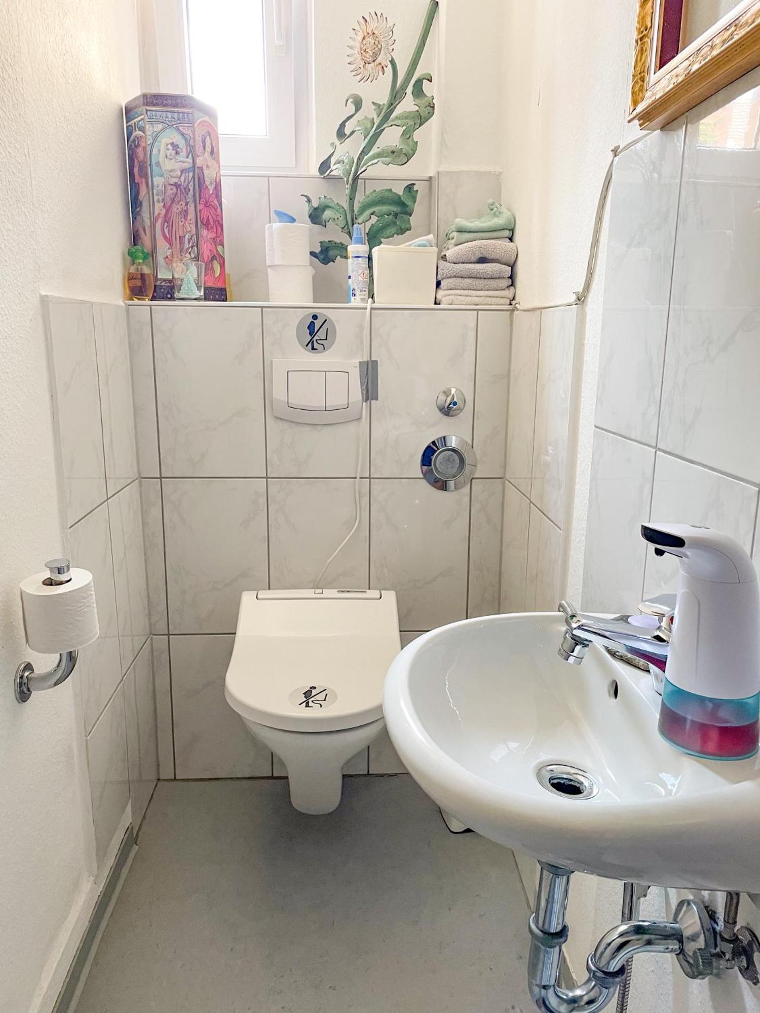 Zimmer In Kuenstlerwohnung Stuttgart Exterior foto